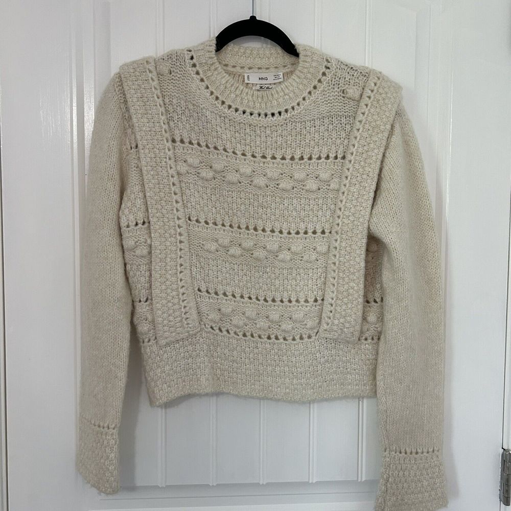 Ladies MANGO wool blend jumper S different knitting patterns very soft  in cream